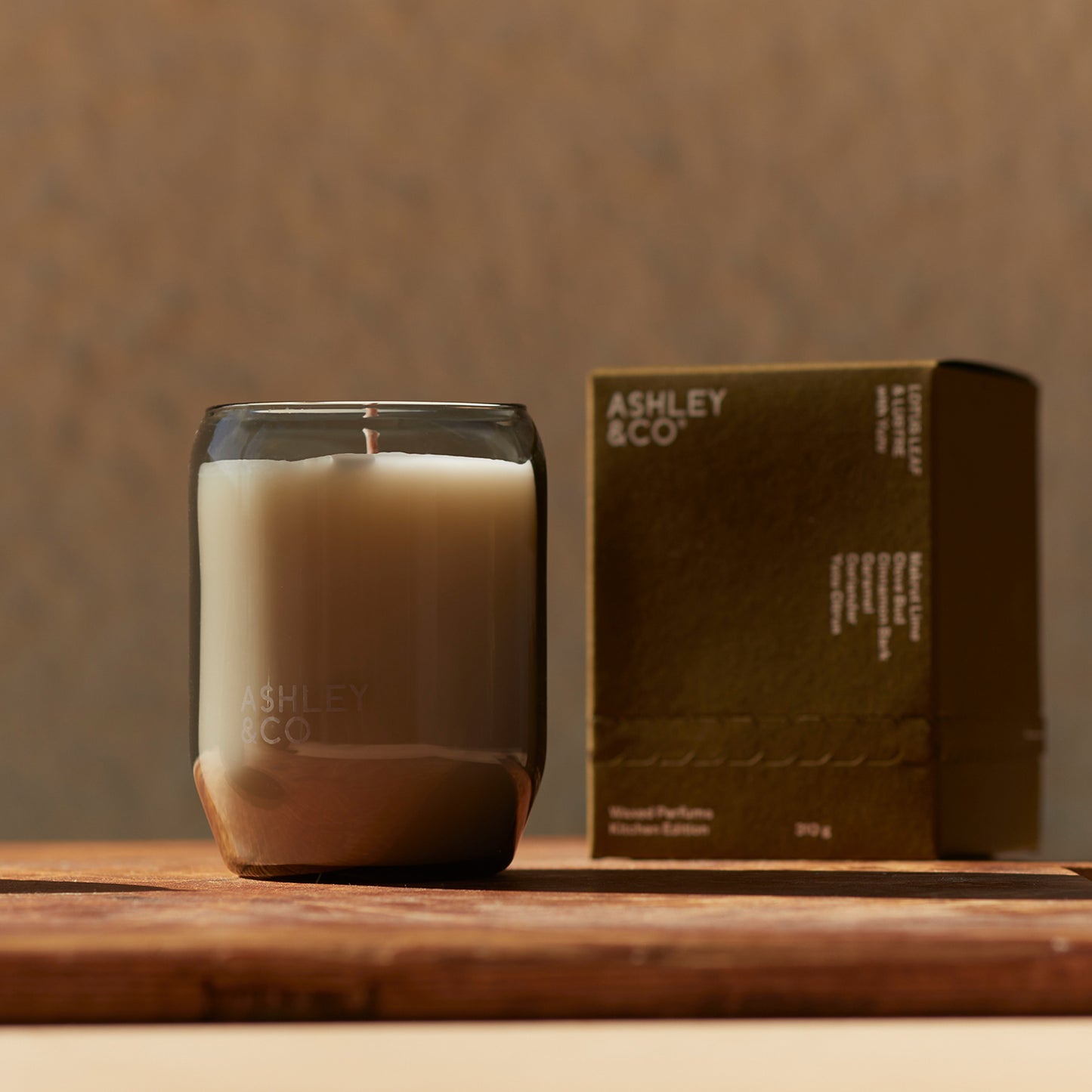 Ashley & Co Waxed Perfume Kitchen Candle 310g Lotus Leaf & Lustre Candle Candle