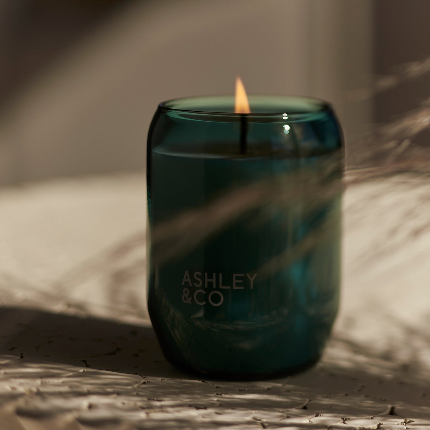 Ashley & Co Waxed Perfume Outdoor with Citronella 310g Tui & Kahili Candle Candle