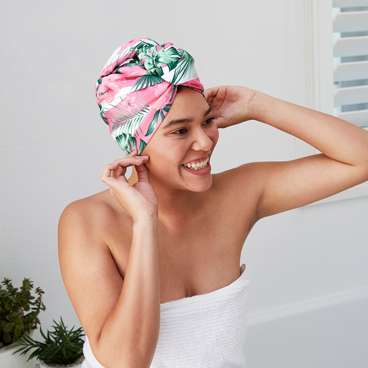 Dock & Bay Hair Wrap Botanical Collection Heavenly Hibiscus 100% Recycled 100% Recycled