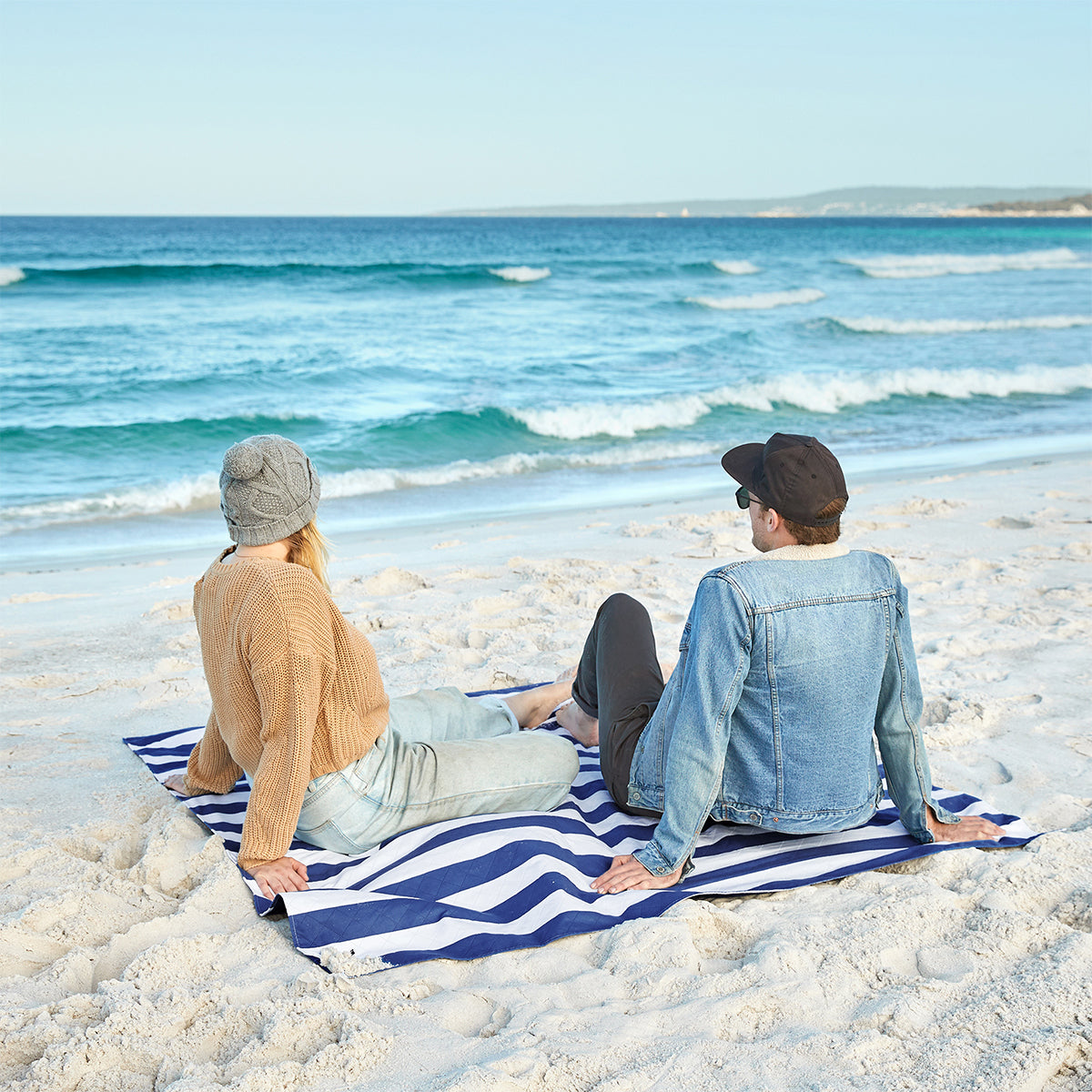 Dock & Bay Beach Blanket Large Whitsunday Blue 100% Recycled 100% Recycled