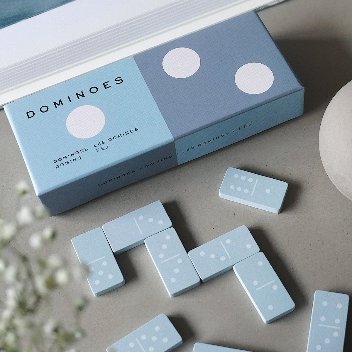 Printworks Play Games Dominoes