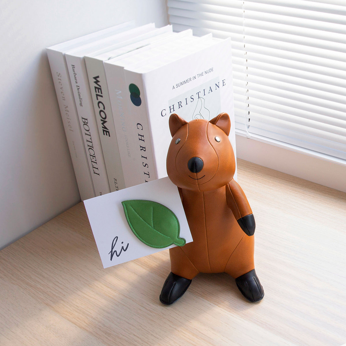 Zuny Bookend Classic Quokka Tan