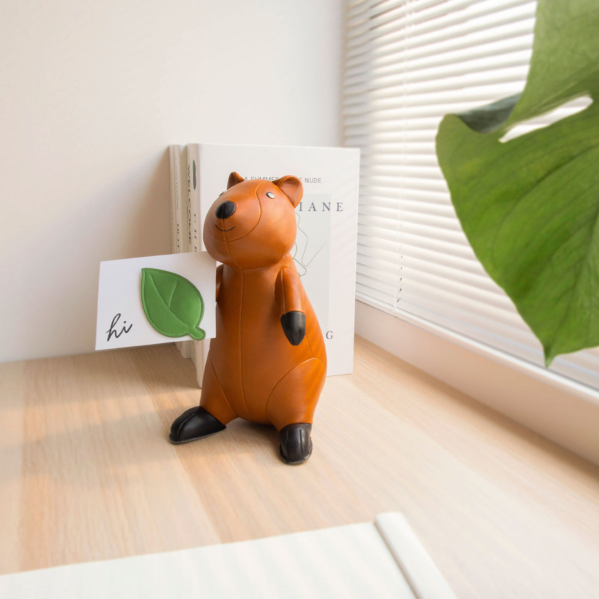Zuny Bookend Classic Quokka Tan