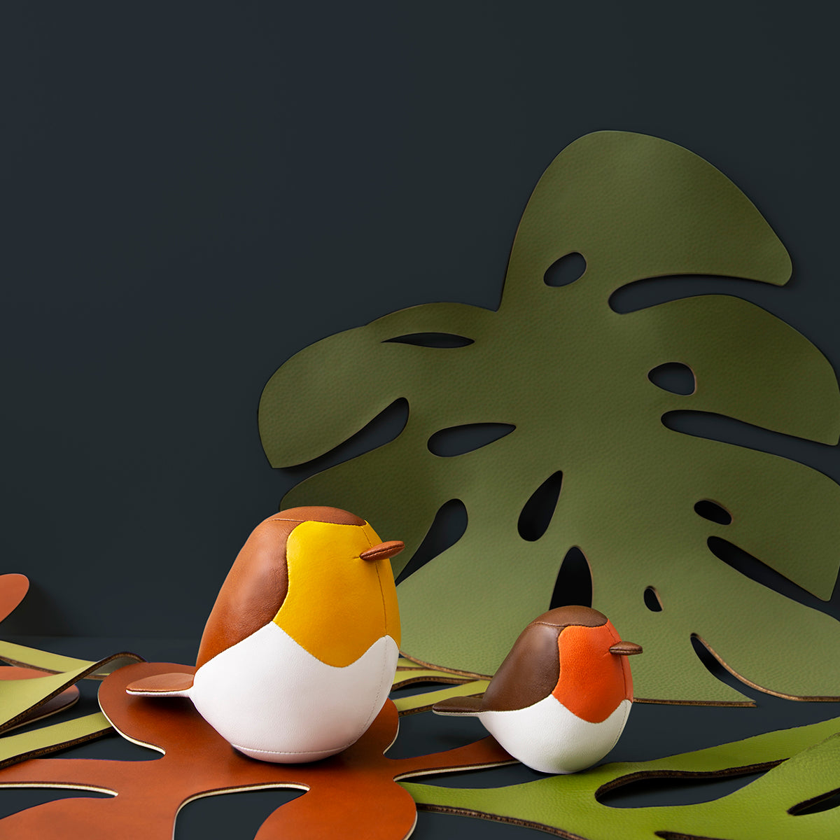 Zuny Paperweight Robin Brown