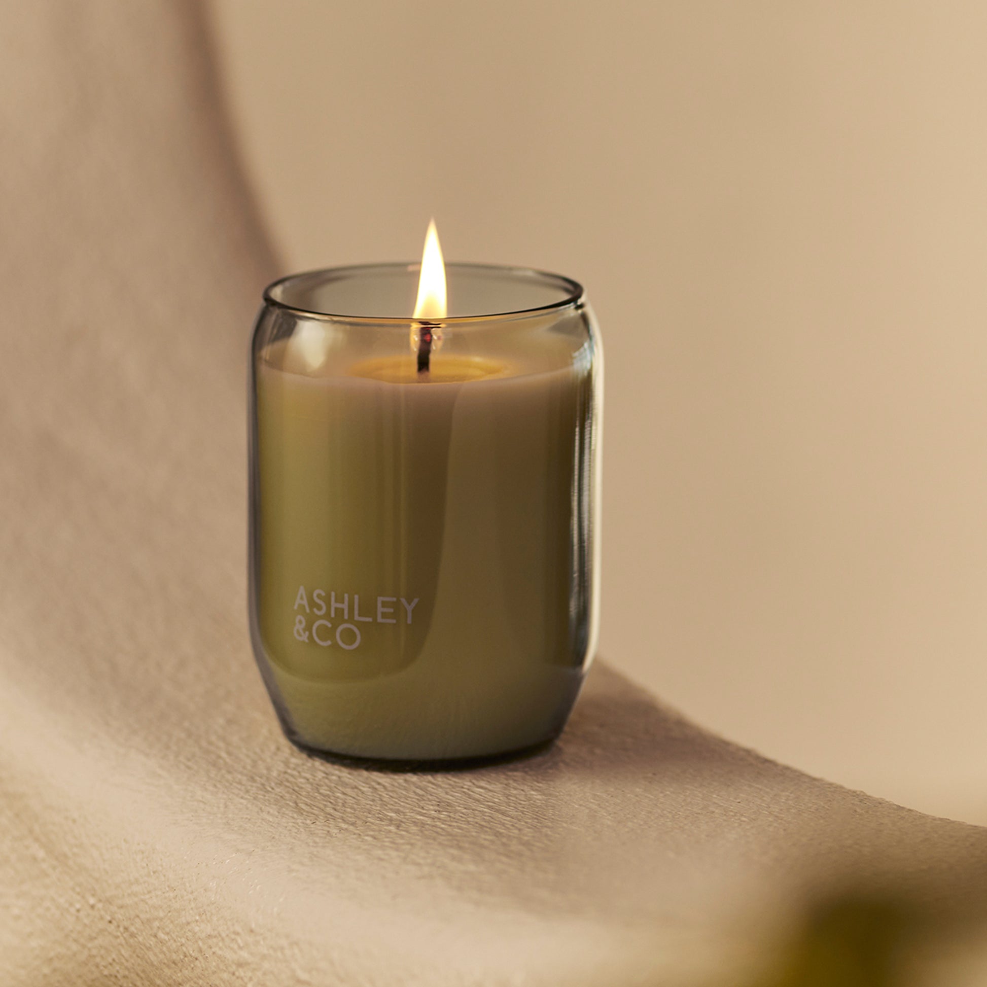 Ashley & Co Waxed Perfume 310g Tui & Kahili Candle Candle