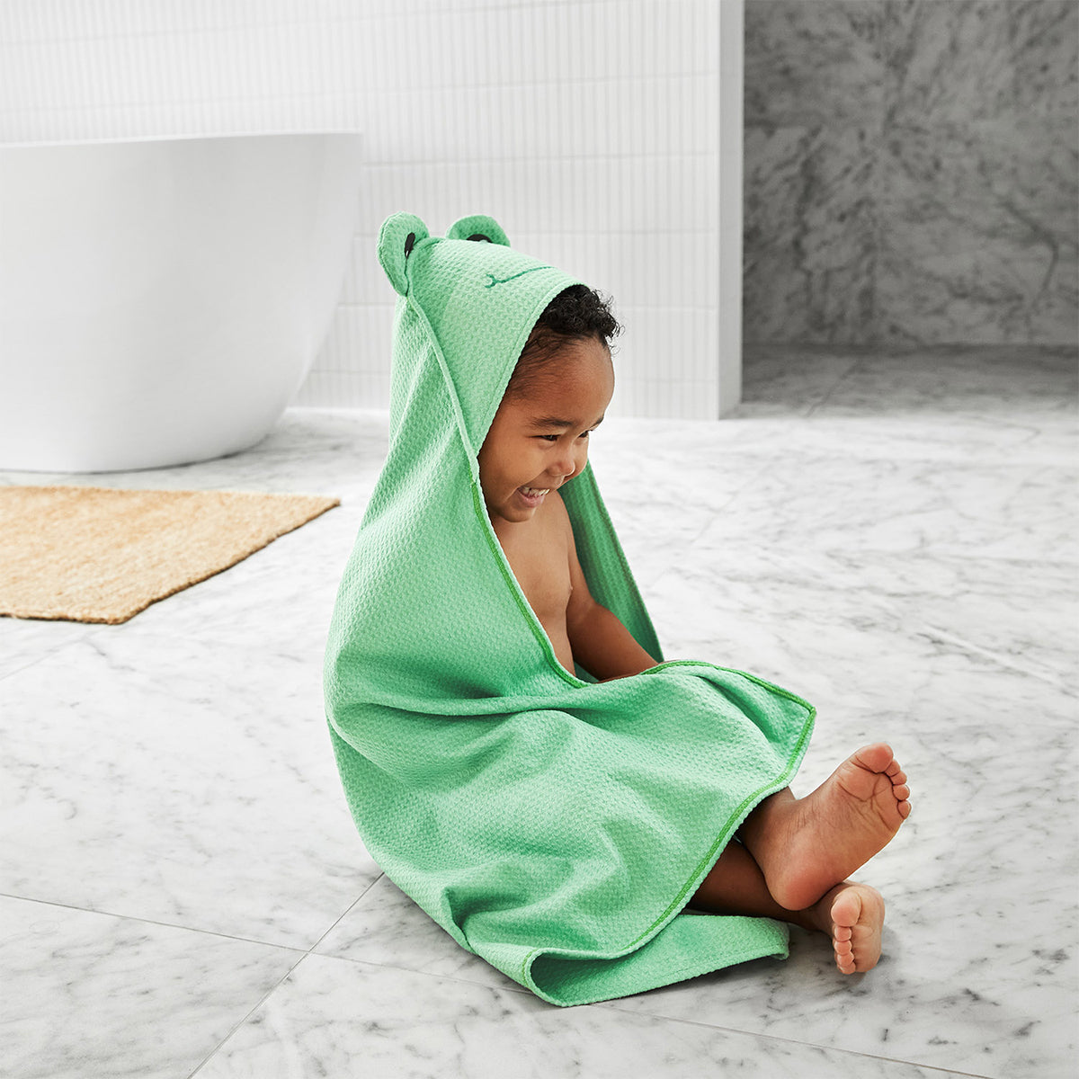 Dock & Bay Baby Hooded Towel Animal Collection Frankie Frog 100% Recycled 100% Recycled