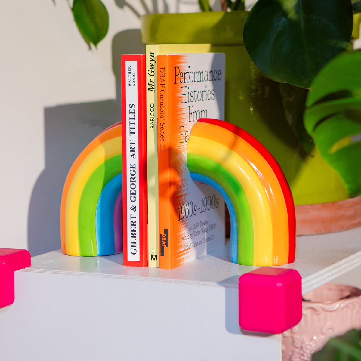 DOIY Rainbow Bookend