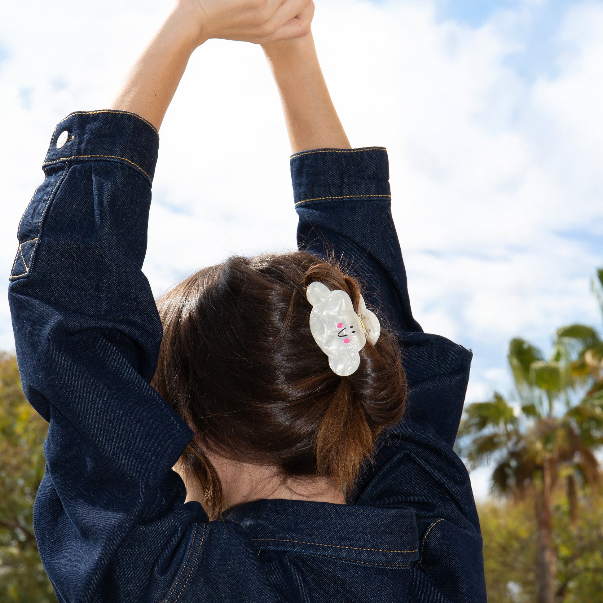 Eat My Socks Hair Claw Cloud