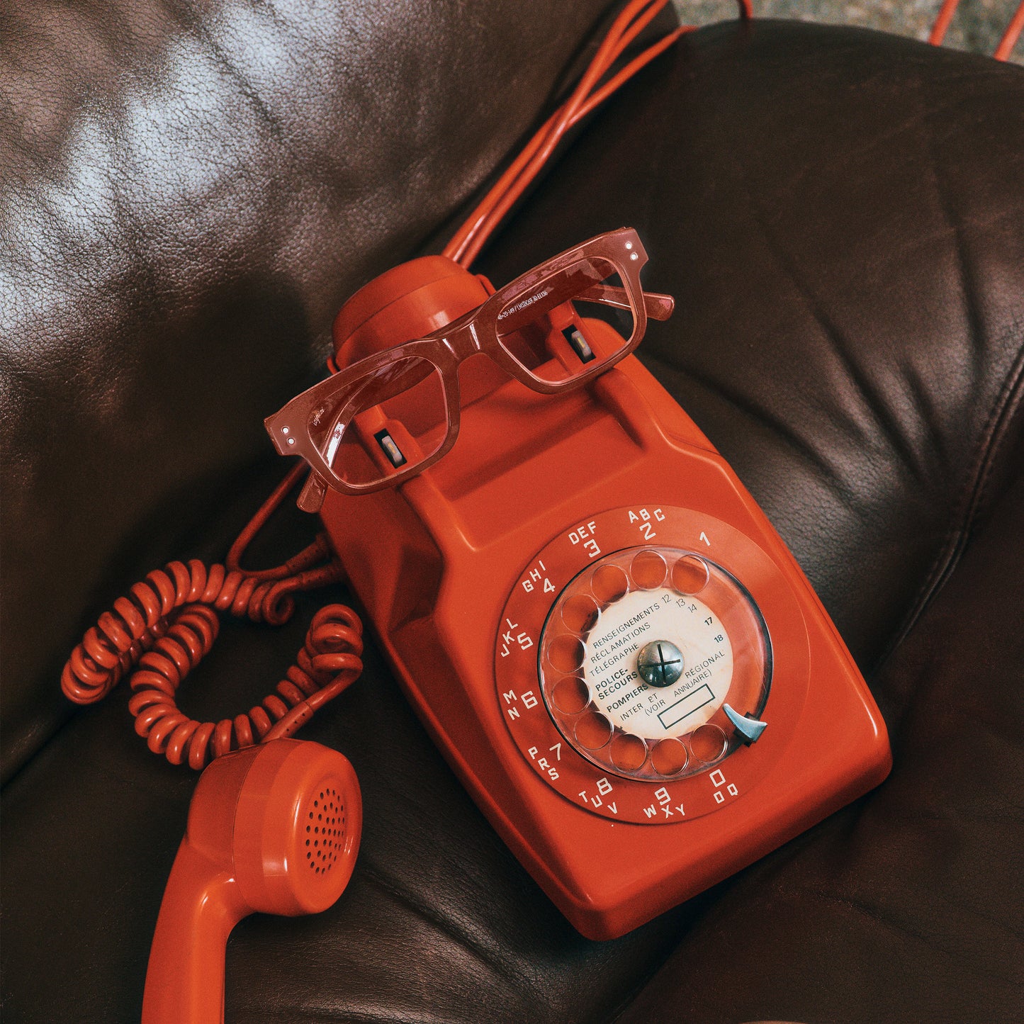 IZIPIZI Reading Collection Quote Chapters Carmine Red