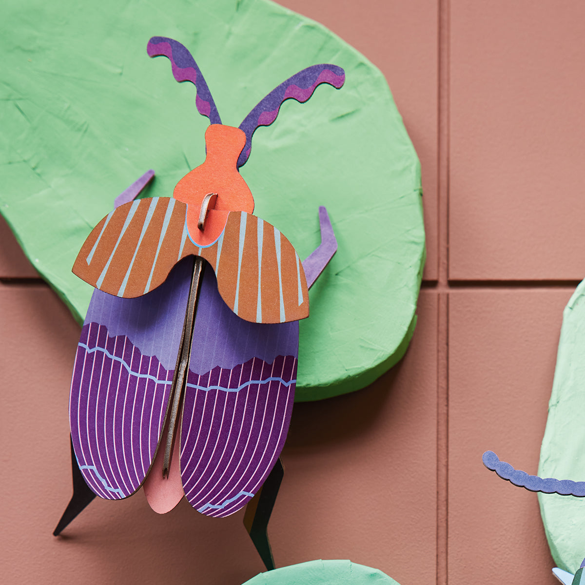 Studio Roof Wall Art Beetles (B7) Queen Beetle