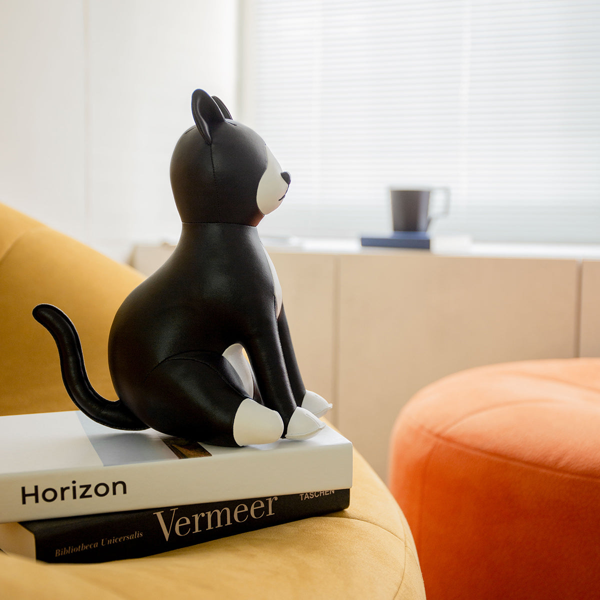 Zuny Bookend Cat Tuxedo Black