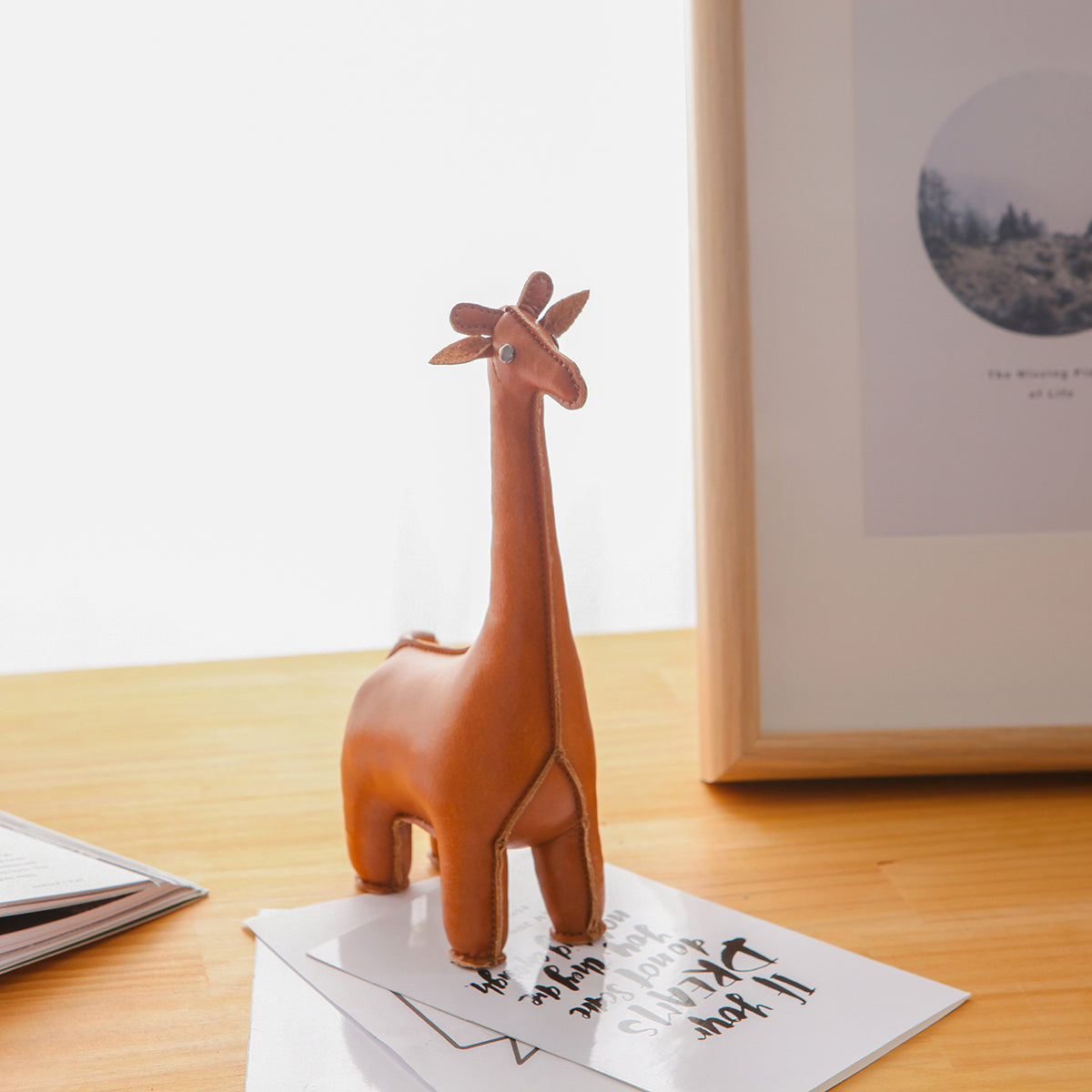 Zuny Paperweight Classic Giraffe Tan