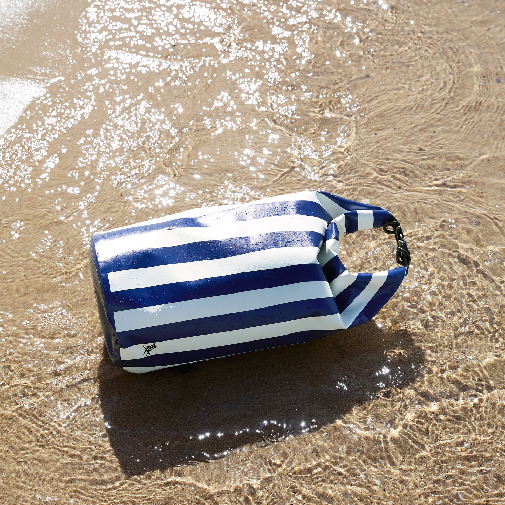 Dock & Bay Dry Bag 20L Whitsunday Blue 100% Recycled 100% Recycled