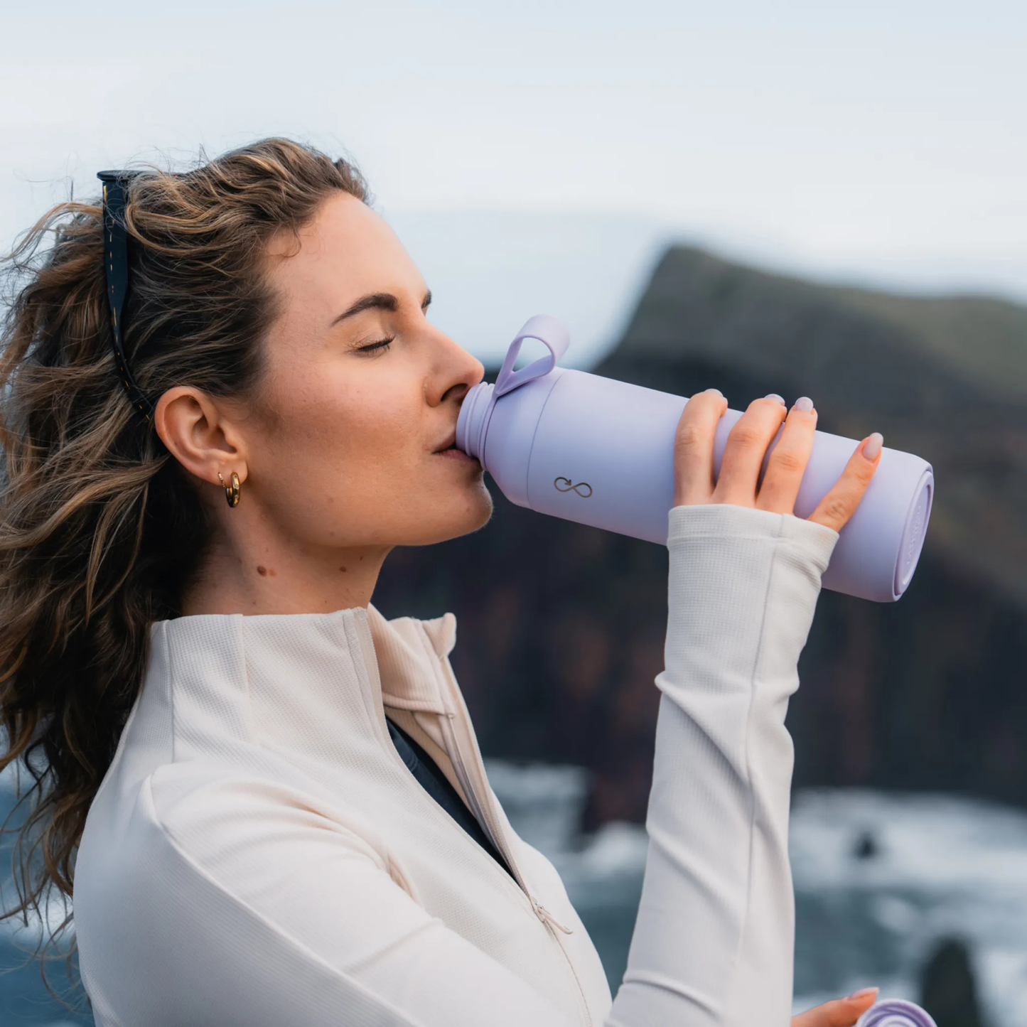 Ocean Bottle Peak 710ml Lavender Haze Insulated Water Bottle Insulated Water Bottle