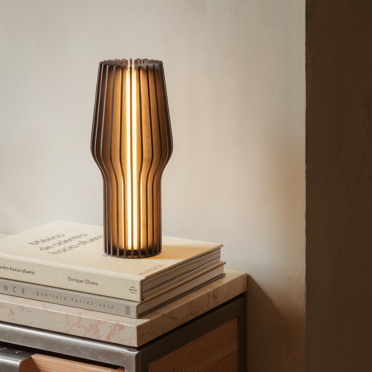 Radiant Rechargeable Table Lamp Smoked